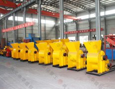 頁巖粉碎機(jī)今日出廠20臺，我們忙的不亦樂乎